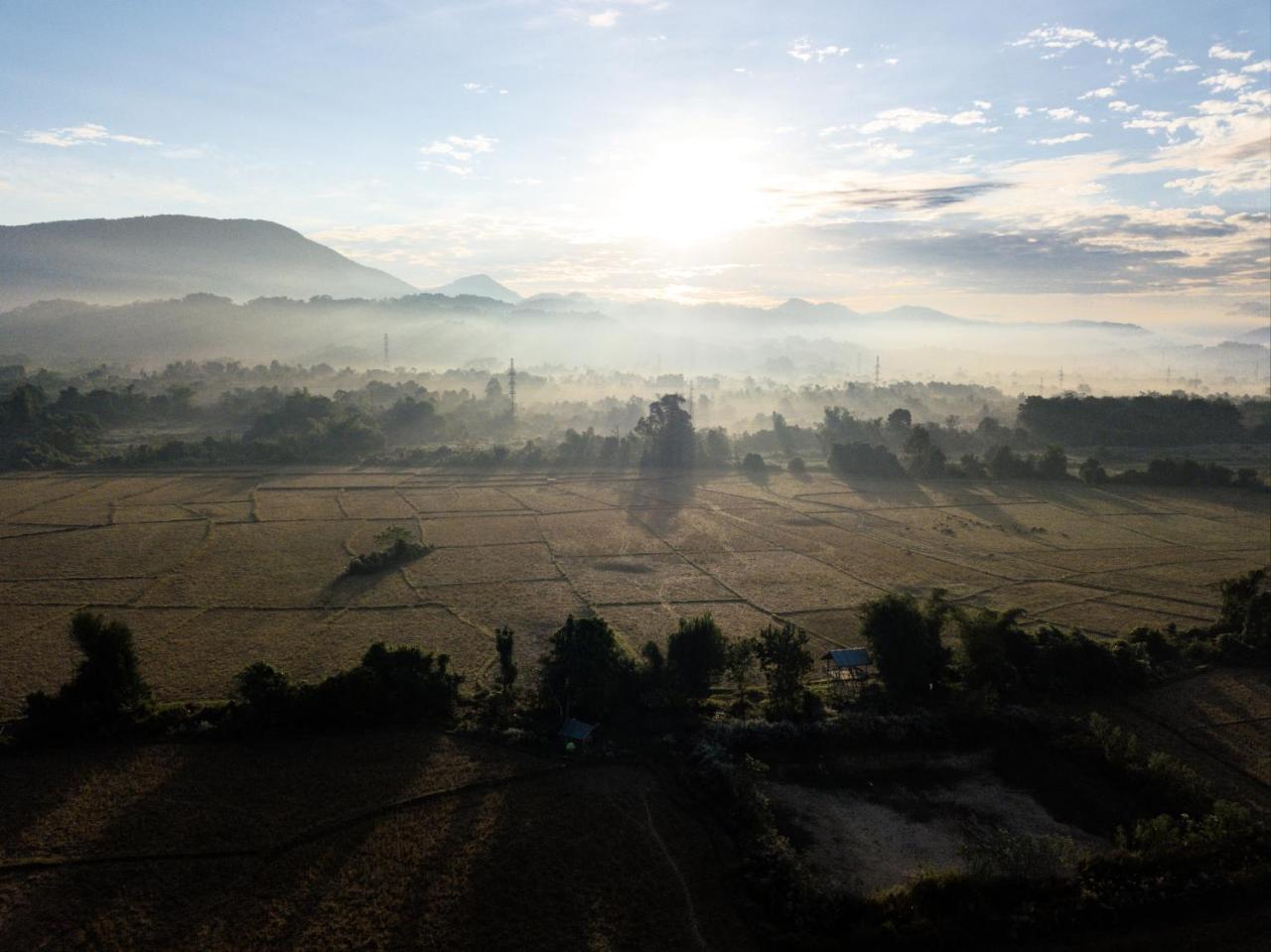 Sansan Resort Vang Vieng Bagian luar foto